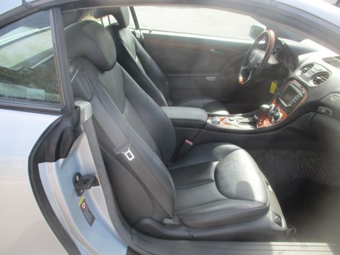Used 2004 Mercedes-Benz SL 500 image 7