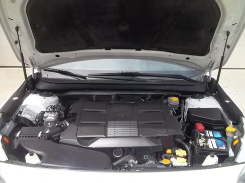 Used 2015 Subaru Legacy 3.6R Limited AWD/4WD image 10
