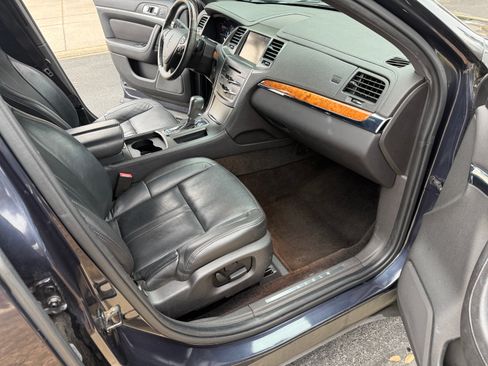 Used 2013 Lincoln MKS image 6