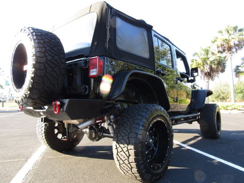 Used 2015 Jeep Wrangler Rubicon image 5