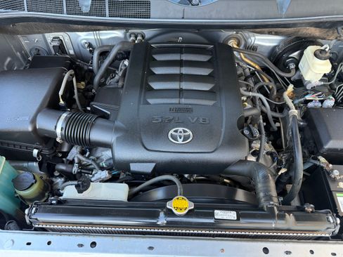 Used 2011 Toyota Tundra 4x4 Double Cab image 34