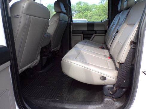Used 2021 Ford F350 4x4 Crew Cab DRW Super Duty image 8