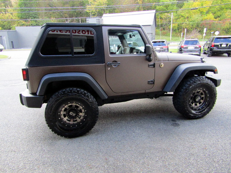 Used 2013 Jeep Wrangler 4WD Sport image 5