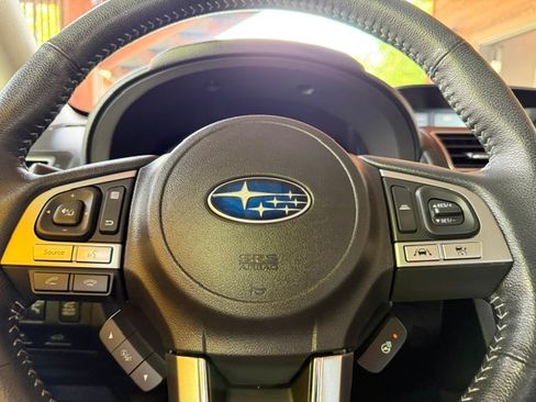 Used 2018 Subaru Forester 2.5i Touring AWD/4WD image 15