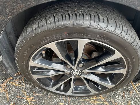 Used 2019 Toyota Corolla SE image 19