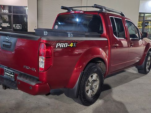 Used 2013 Nissan Frontier PRO-4X image 8