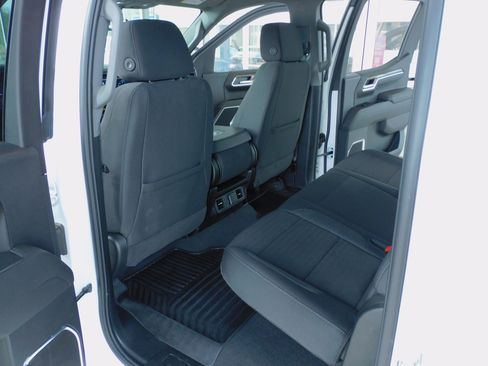 Used 2025 Chevrolet Silverado 1500 LT image 20