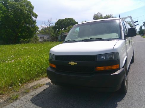 Used 2023 Chevrolet Express 2500 LS image 6