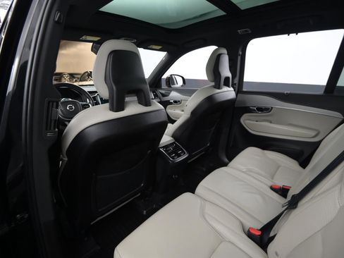 Used 2020 Volvo XC90 T6 R-Design image 49