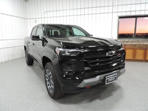 Used 2023 Chevrolet Colorado Z71 image 8