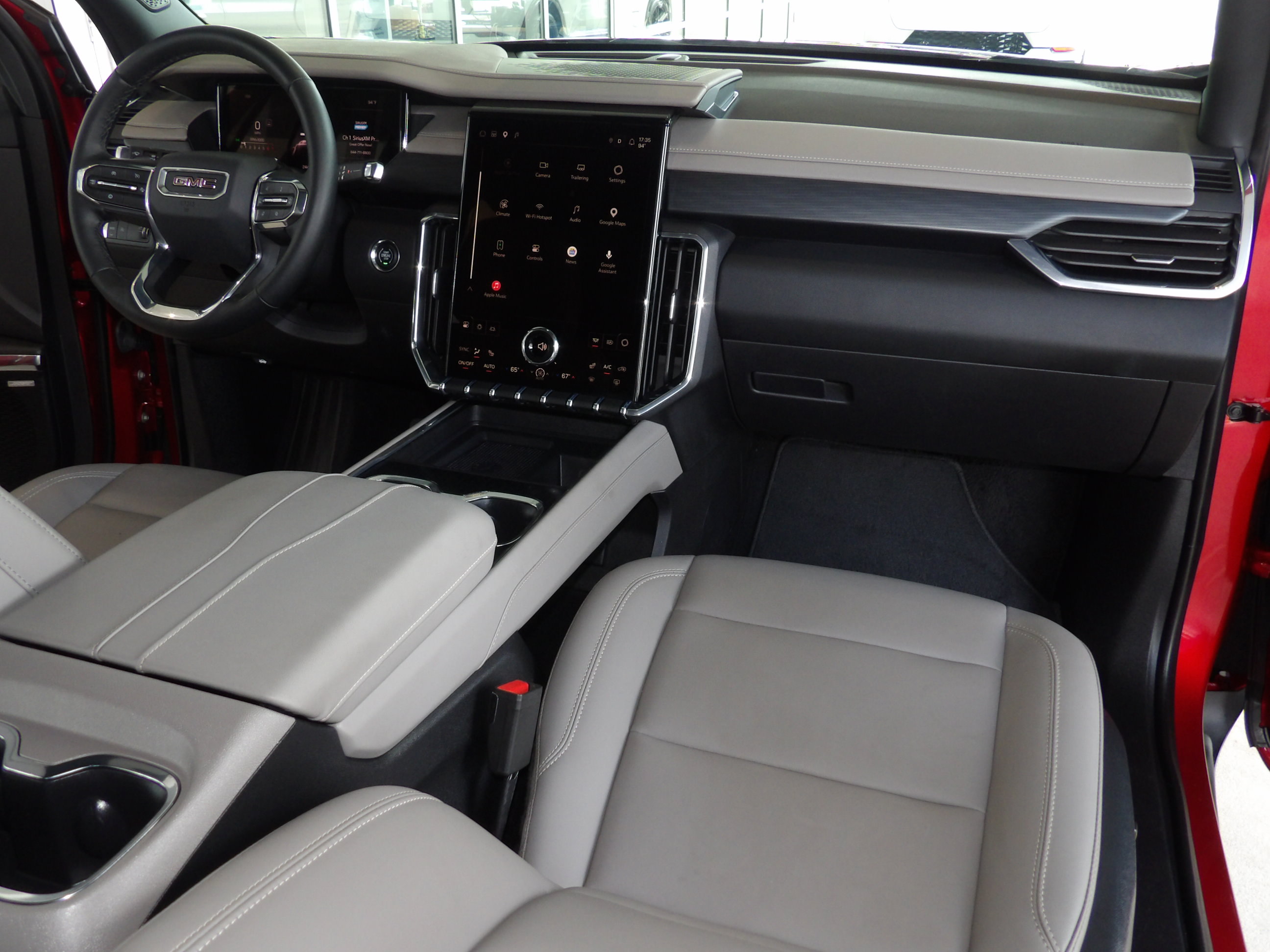 Used 2026 GMC Acadia FWD Elevation image 4