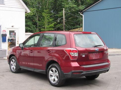 Used 2014 Subaru Forester 2.5i AWD/4WD image 5