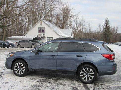 Used 2015 Subaru Outback 2.5i Limited image 6