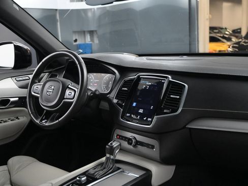 Used 2020 Volvo XC90 T6 R-Design image 56