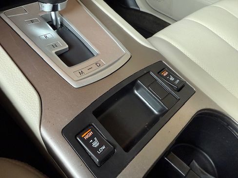 Used 2014 Subaru Outback 2.5i Limited image 14