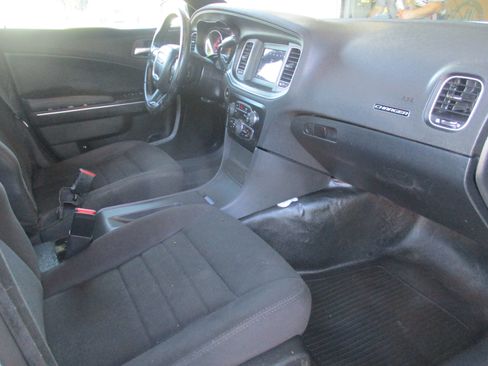 Used 2018 Dodge Charger image 5