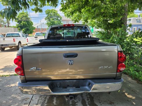 Used 2008 Dodge Ram 2500 Truck 4x4 Quad Cab image 8