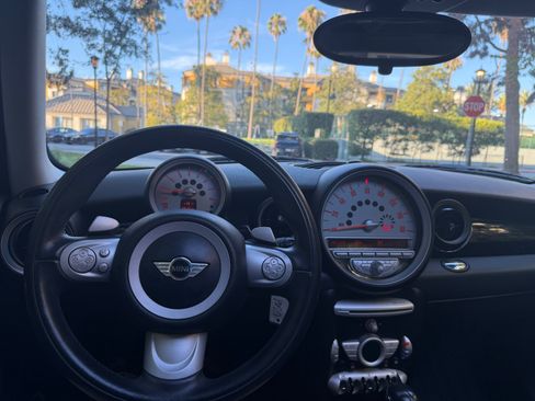 Used 2009 MINI Cooper Hardtop FWD image 18