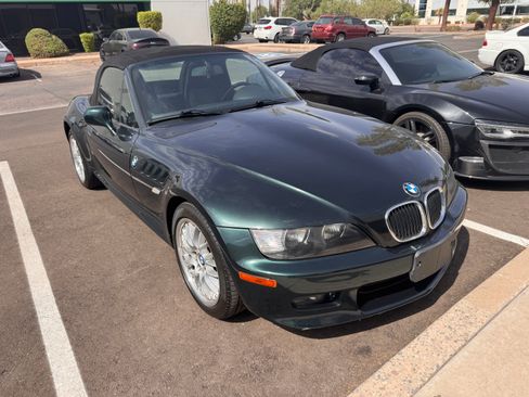 Used 2001 BMW Z3 3.0i Roadster RWD image 3