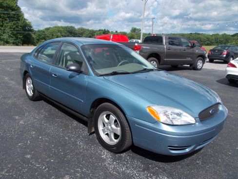 Used 2006 Ford Taurus SE FWD image 3