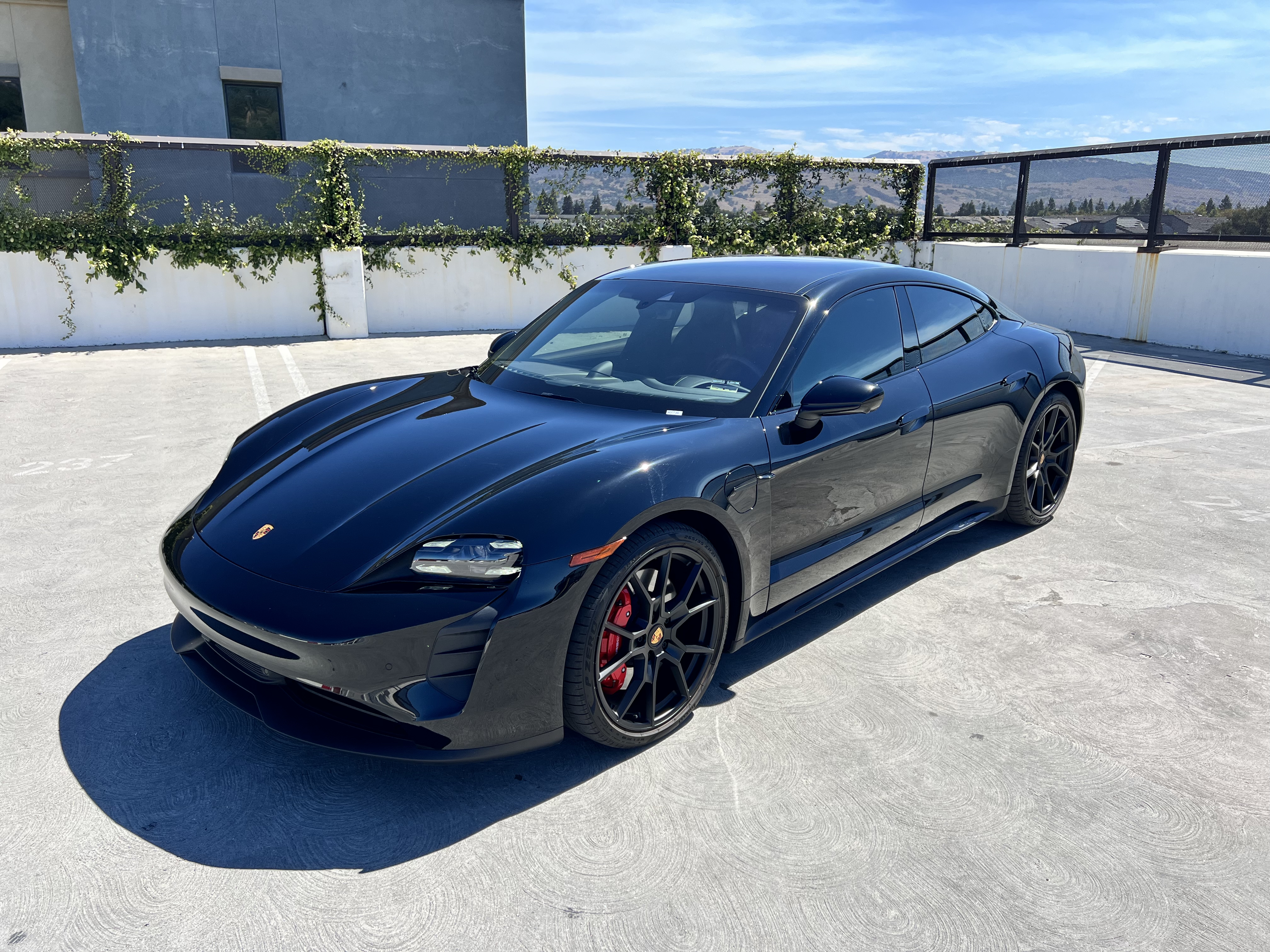 Used 2023 Porsche Taycan GTS AWD/4WD image 1