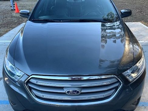 Used 2017 Ford Taurus SEL image 12