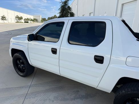 Used 2006 Honda Ridgeline RT image 26