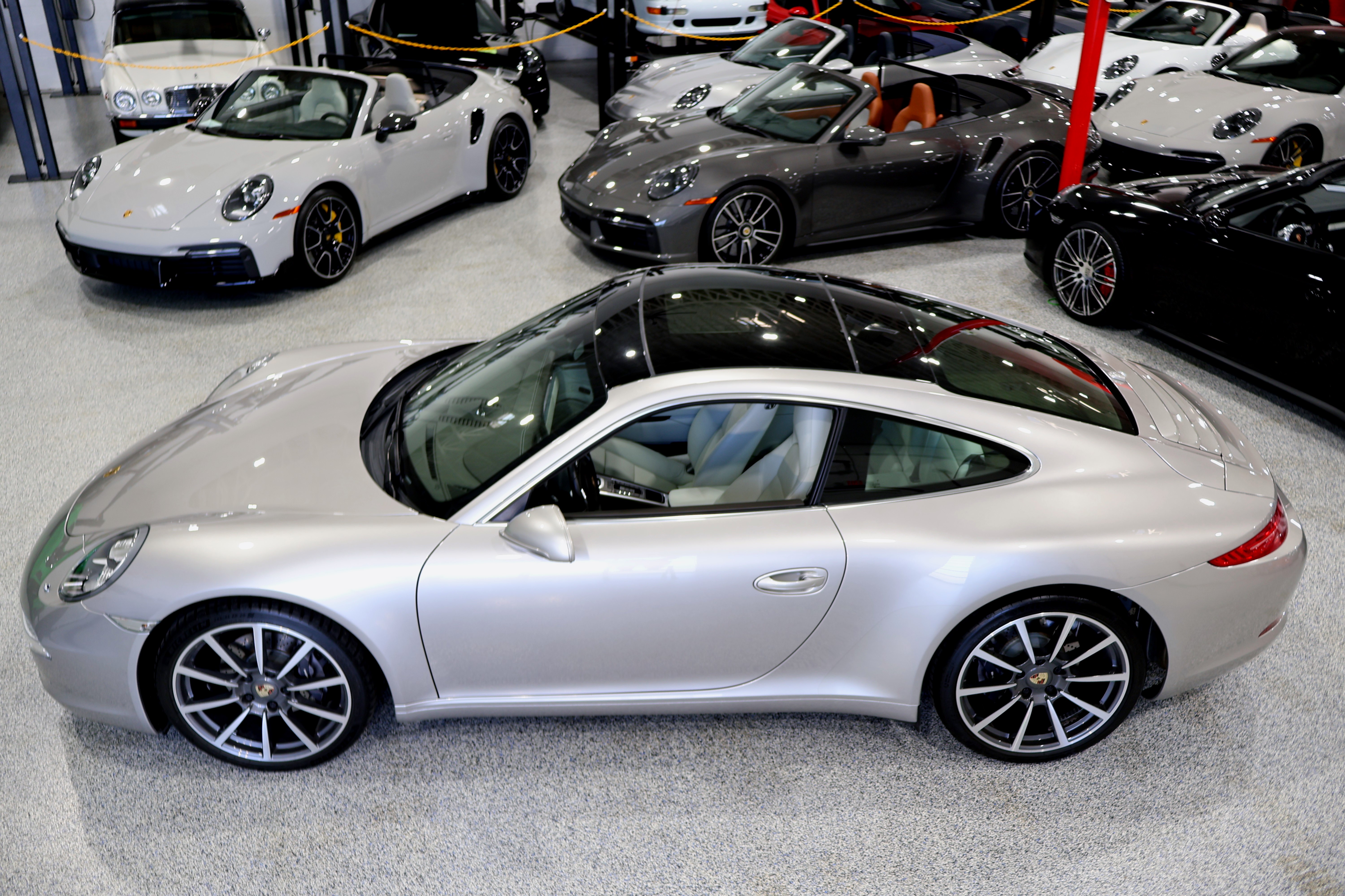Used 2013 Porsche 911 Carrera RWD image 7