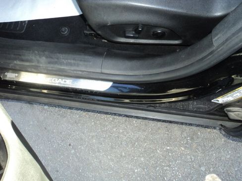 Used 2016 Jeep Renegade Limited image 8