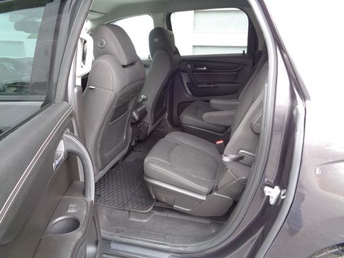 Used 2014 GMC Acadia SLE image 5