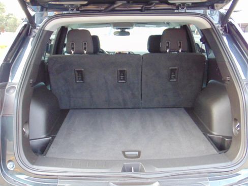 Used 2020 Chevrolet Blazer LT image 8