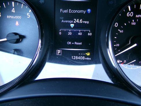 Used 2017 Nissan Rogue AWD image 18