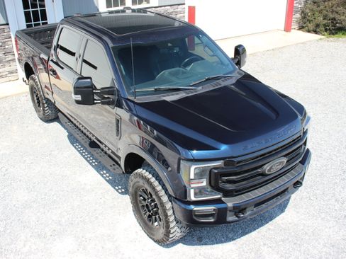 Used 2022 Ford F250 4x4 Crew Cab Lariat Super Duty image 10