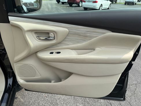 Used 2018 Nissan Murano AWD SL w/ Moonroof Package image 18