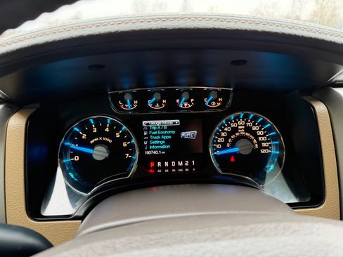 Used 2014 Ford F150 Lariat image 10