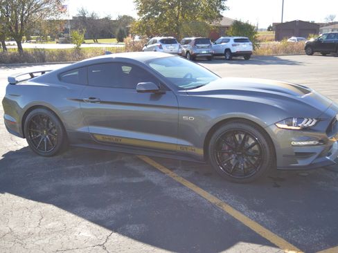 Used 2022 Ford Mustang Premium image 3