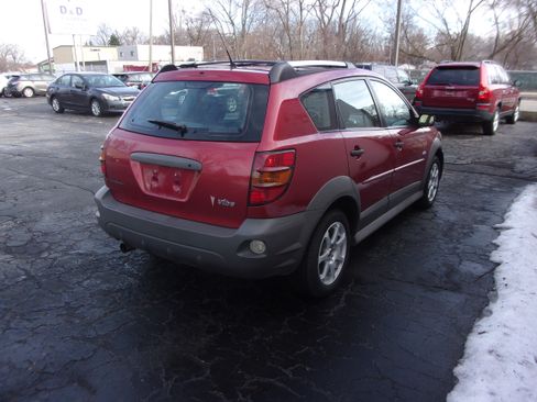 Used 2004 Pontiac Vibe image 4