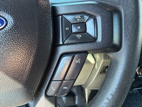 Used 2017 Ford F550 image 19