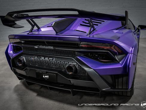 Used 2022 Lamborghini Huracan STO image 4
