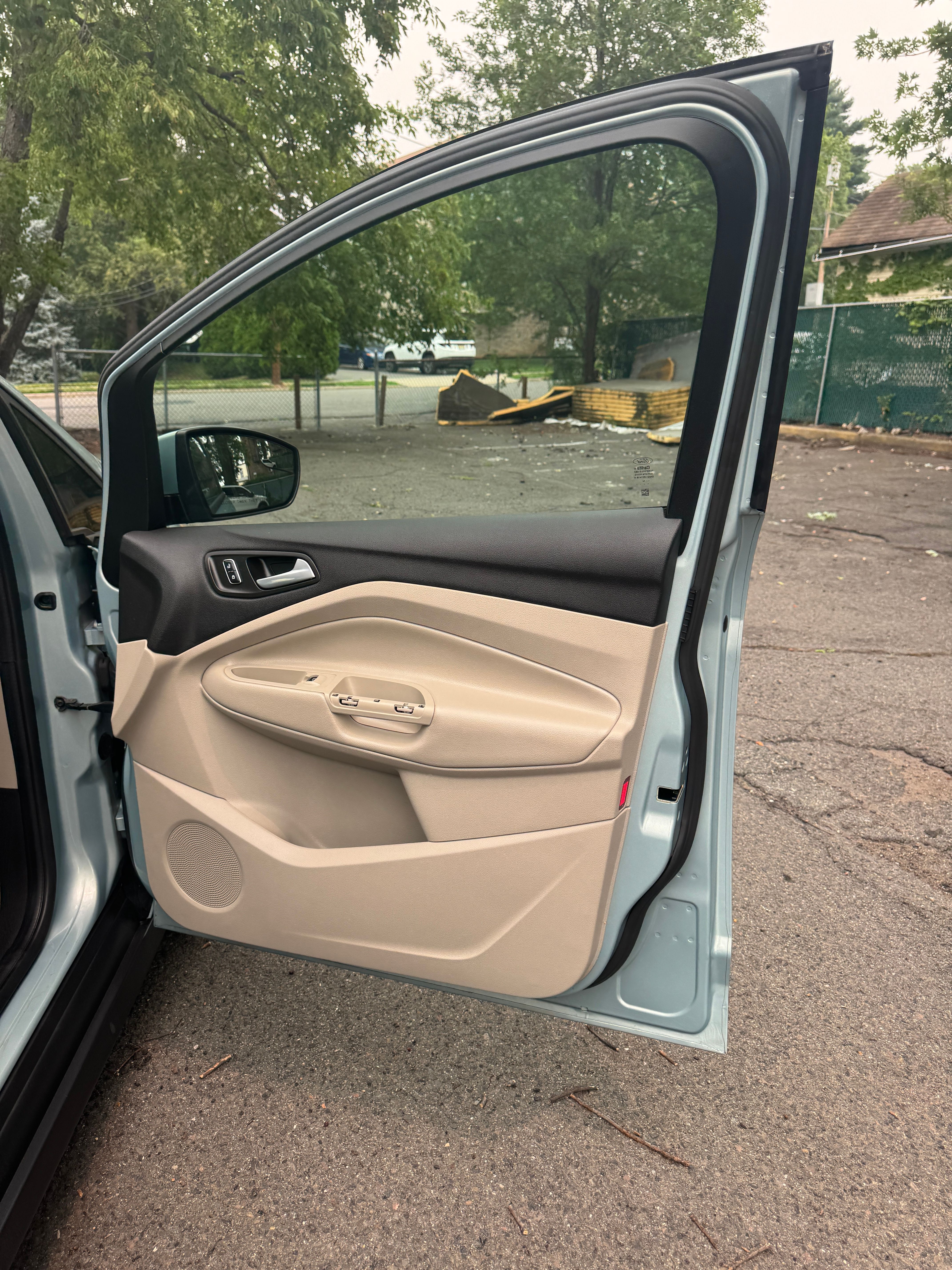 Used 2014 Ford C-MAX SE FWD image 20