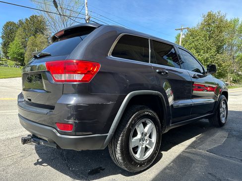 Used 2012 Jeep Grand Cherokee Laredo image 4