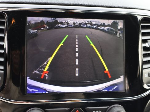 Used 2019 Jeep Grand Cherokee Altitude image 27