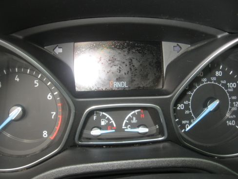 Used 2015 Ford Focus SE Sedan FWD image 10