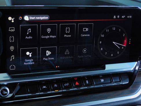 Certified 2025 GMC Sierra 1500 SLT image 5