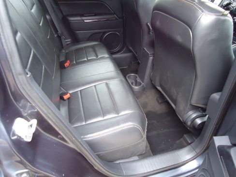 Used 2015 Jeep Patriot Limited image 10