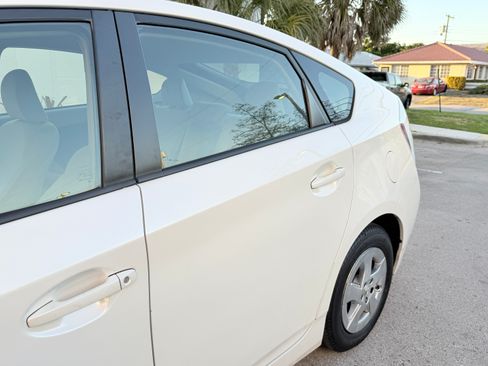 Used 2010 Toyota Prius image 19