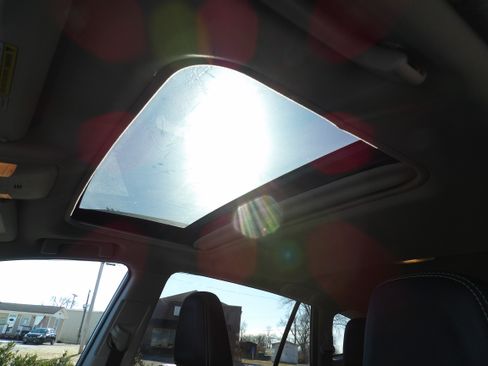 Used 2017 Toyota RAV4 Limited image 15