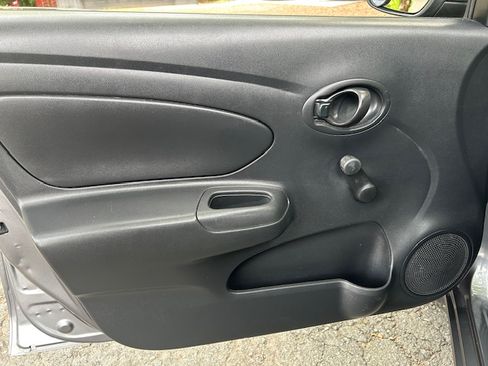 Used 2018 Nissan Versa 1.6 S Plus FWD image 19