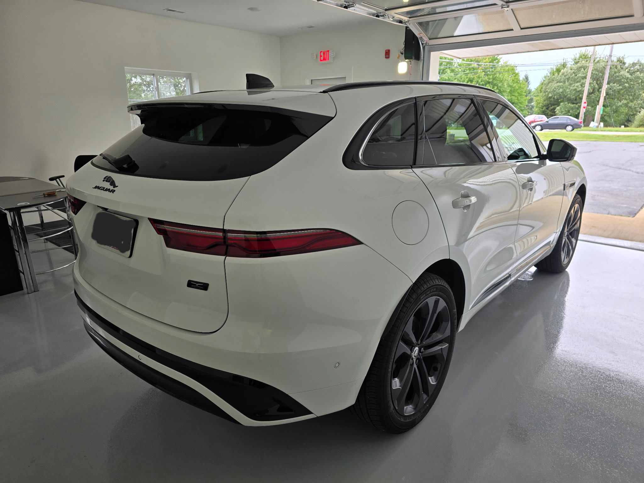 Used 2026 Jaguar F-PACE R-Dynamic S AWD/4WD image 7