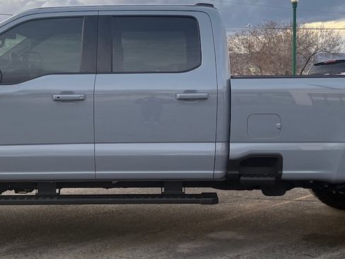 Used 2025 Ford F350 Lariat image 4